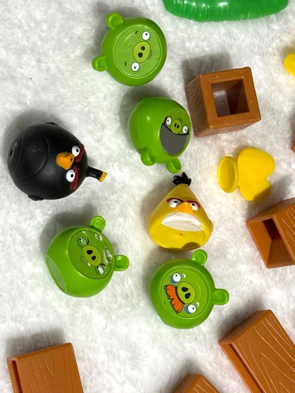 Angry Bird game pieces cards, pigs, launcher/slinger mega fling replacement